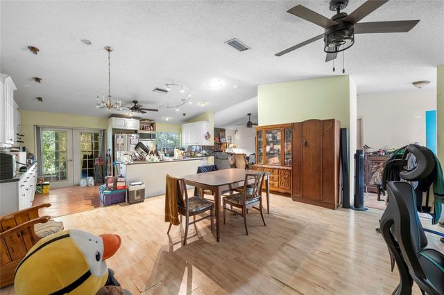 2439 FEIFFER CIRCLE, Sarasota, FL 34235