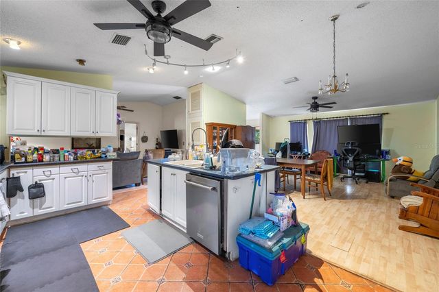 2439 FEIFFER CIRCLE, Sarasota, FL 34235