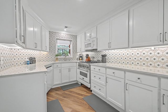 1854 Hutton Court, Charleston, SC 29407