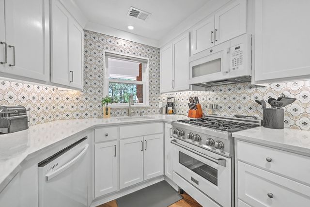 1854 Hutton Court, Charleston, SC 29407