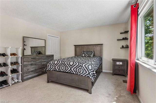 588 Windjammer CRES, Newport News, VA 23602