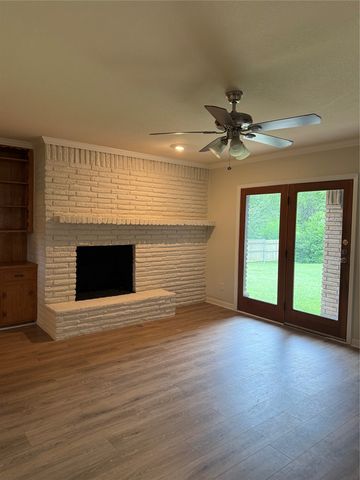 1315 Willow Creek Drive, Lancaster, TX 75146