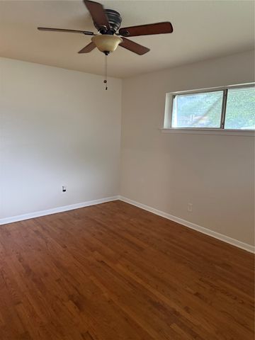 1315 Willow Creek Drive, Lancaster, TX 75146