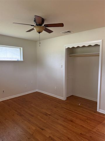 1315 Willow Creek Drive, Lancaster, TX 75146