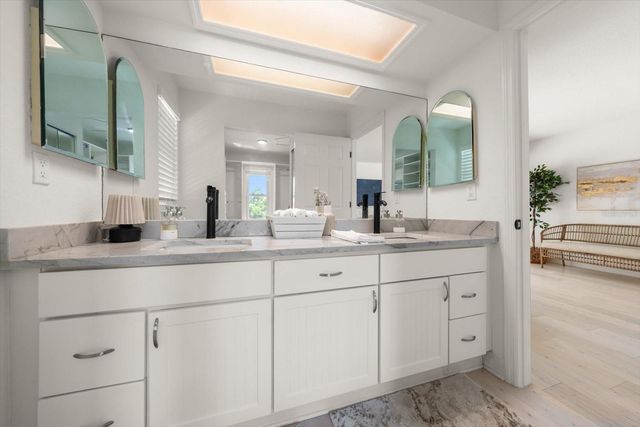 1907 BAY BOULEVARD, Indian Rocks Beach, FL 33785