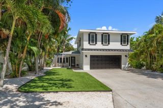 1907 BAY BOULEVARD, Indian Rocks Beach, FL 33785