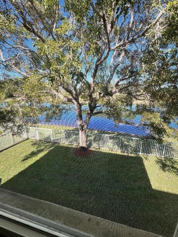 217 Berenger Walk, Royal Palm Beach, FL 33414