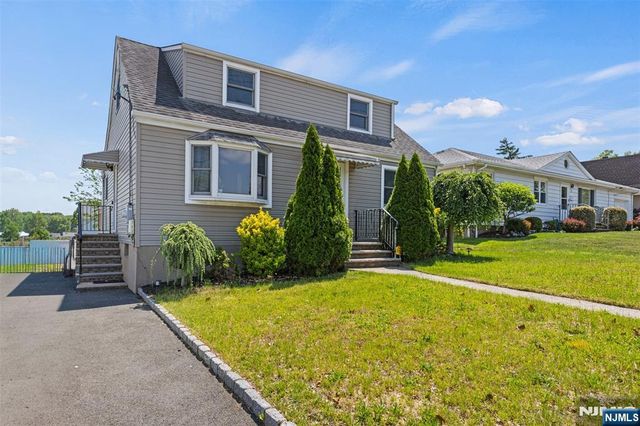 60 16th Avenue, Elmwood Park, NJ 07407