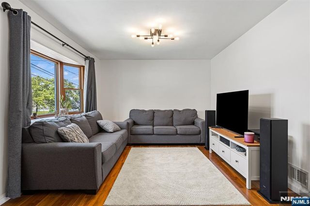 60 16th Avenue, Elmwood Park, NJ 07407