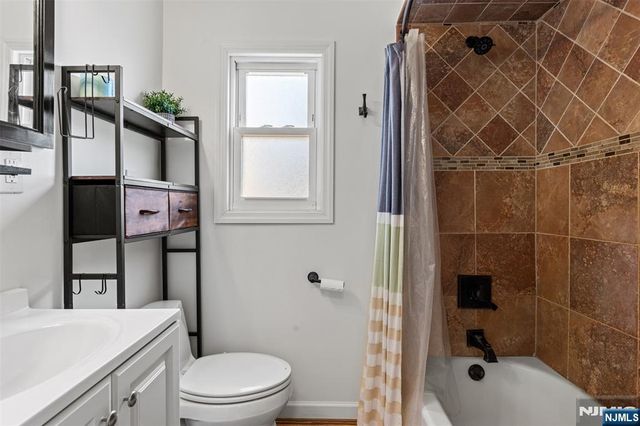 60 16th Avenue, Elmwood Park, NJ 07407