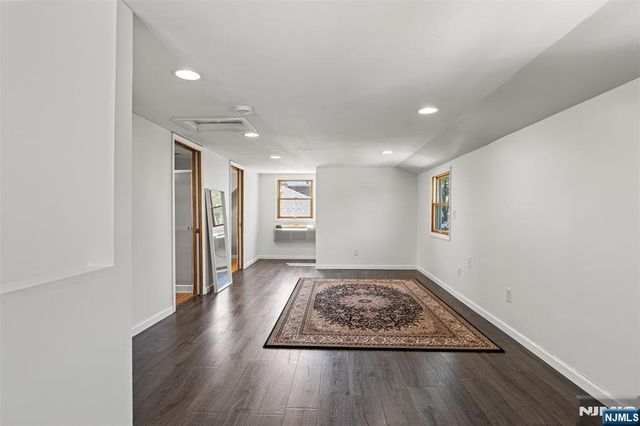 60 16th Avenue, Elmwood Park, NJ 07407