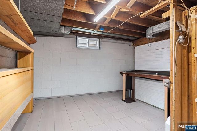 60 16th Avenue, Elmwood Park, NJ 07407