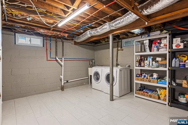 60 16th Avenue, Elmwood Park, NJ 07407