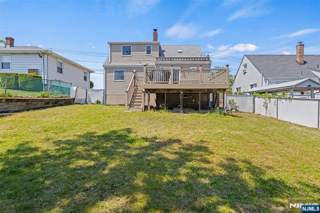 60 16th Avenue, Elmwood Park, NJ 07407