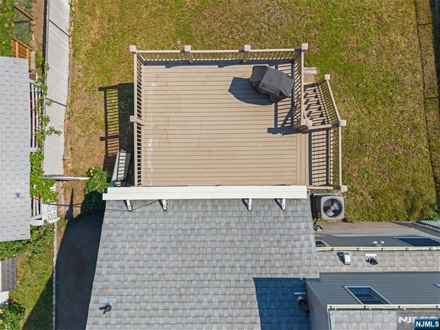 60 16th Avenue, Elmwood Park, NJ 07407