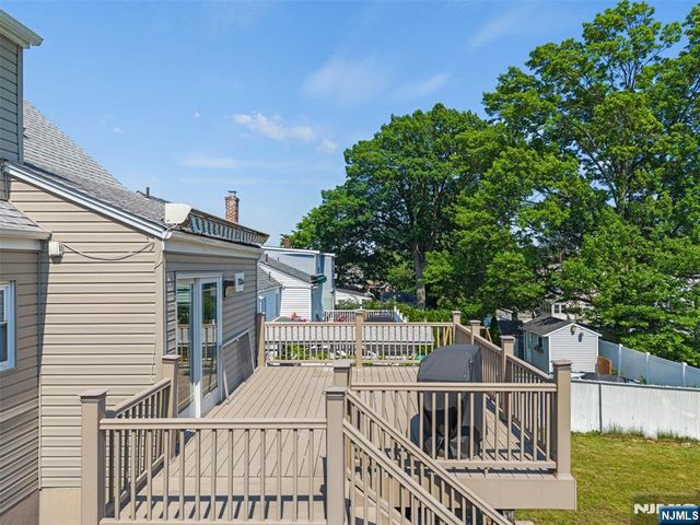60 16th Avenue, Elmwood Park, NJ 07407