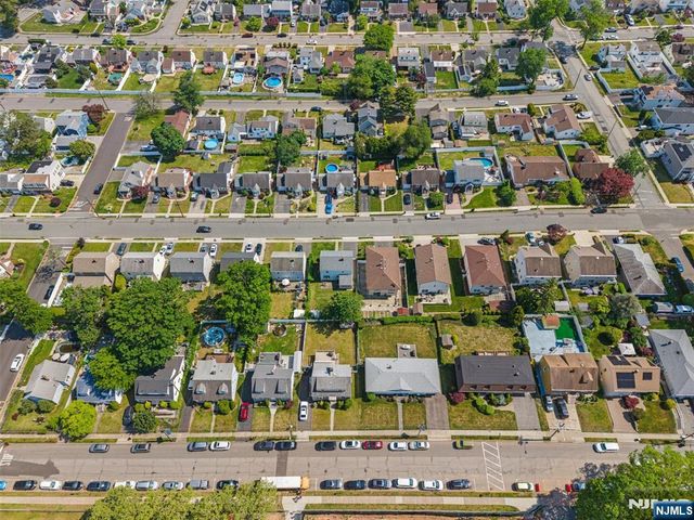 60 16th Avenue, Elmwood Park, NJ 07407