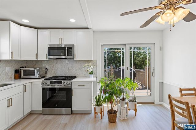 60 16th Avenue, Elmwood Park, NJ 07407