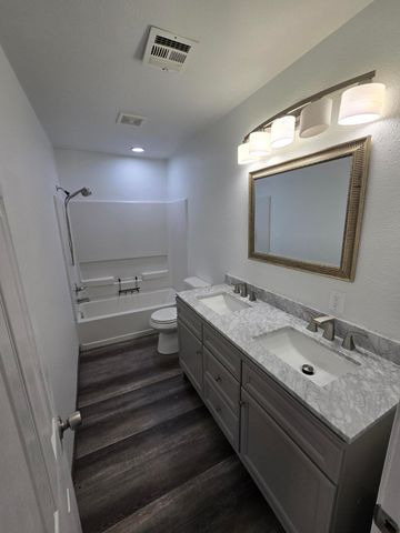 2027 P Street SW, Miami, OK 74354