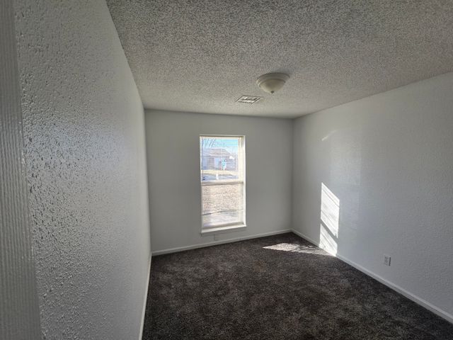 2027 P Street SW, Miami, OK 74354