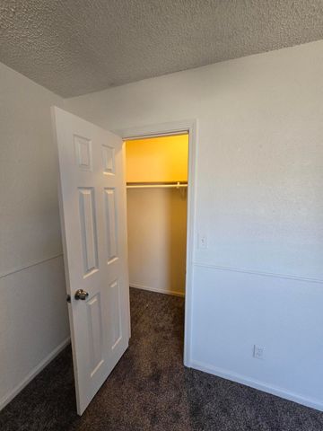 2027 P Street SW, Miami, OK 74354