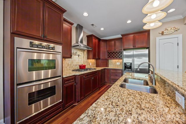 120 Laurel Ridge Drive, Statesville, NC 28677