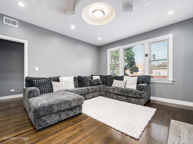 6932 S Green Street, Chicago, IL 60621