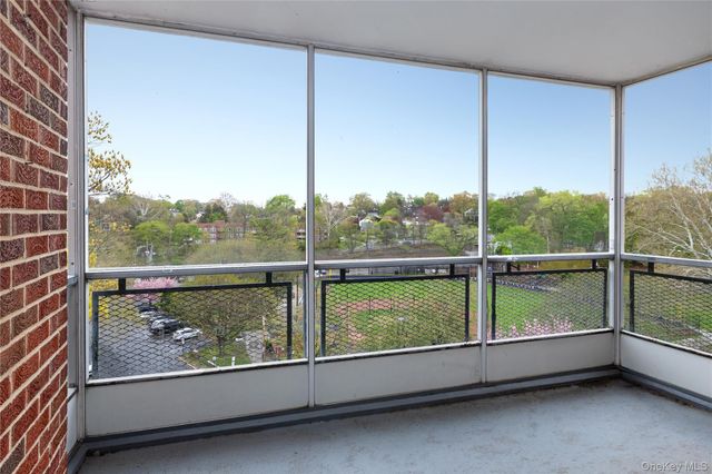 281 Garth Road B6F, Scarsdale, NY 10583