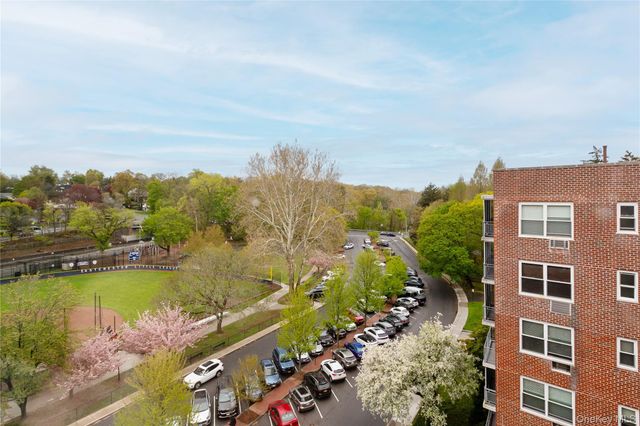 281 Garth Road B6F, Scarsdale, NY 10583