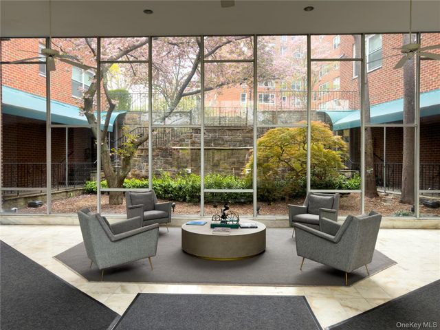 281 Garth Road B6F, Scarsdale, NY 10583