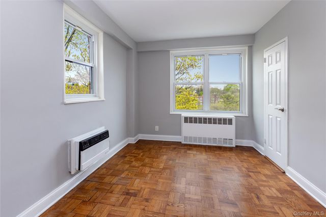 281 Garth Road B6F, Scarsdale, NY 10583