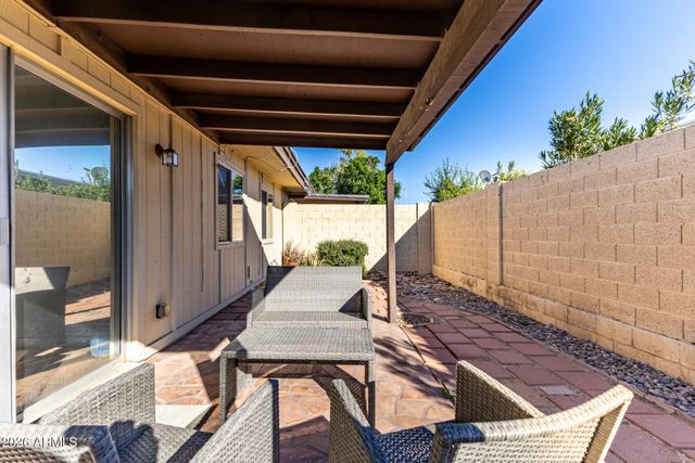 517 W DUKE Drive, Tempe, AZ 85283