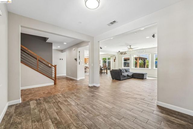 1352 Bellerose Ct, Brentwood, CA 94513