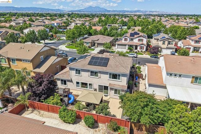 1352 Bellerose Ct, Brentwood, CA 94513