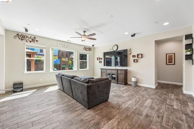 1352 Bellerose Ct, Brentwood, CA 94513