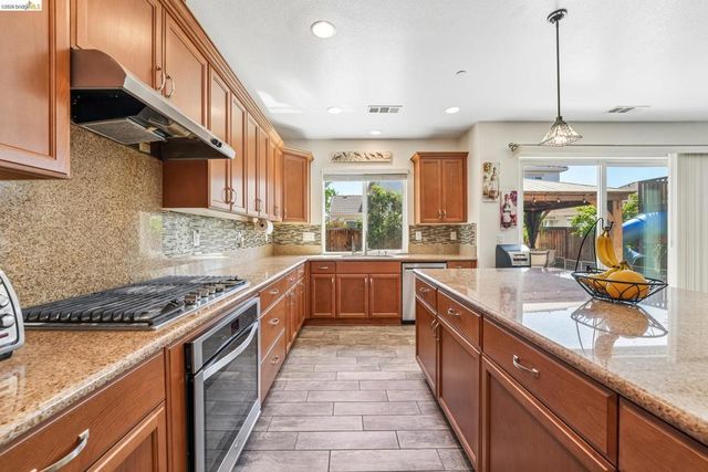 1352 Bellerose Ct, Brentwood, CA 94513