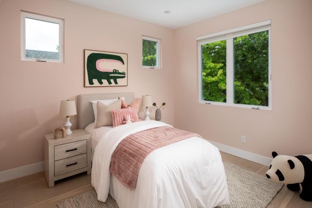 1036 Oakland Avenue, Menlo Park, CA 94025