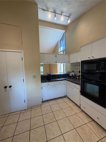 8 CANTERBURY DRIVE, Haines City, FL 33844