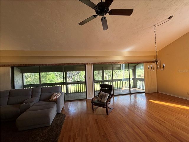 8 CANTERBURY DRIVE, Haines City, FL 33844