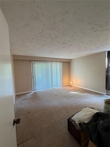 8 CANTERBURY DRIVE, Haines City, FL 33844