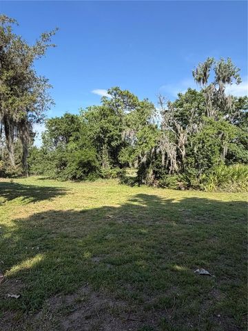 8 CANTERBURY DRIVE, Haines City, FL 33844