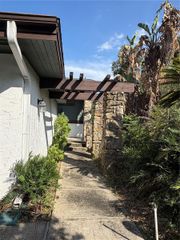 8 CANTERBURY DRIVE, Haines City, FL 33844