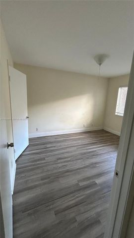 5686 Rock Island Rd 107, Tamarac, FL 33319