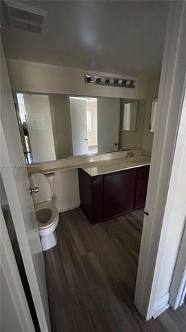 5686 Rock Island Rd 107, Tamarac, FL 33319