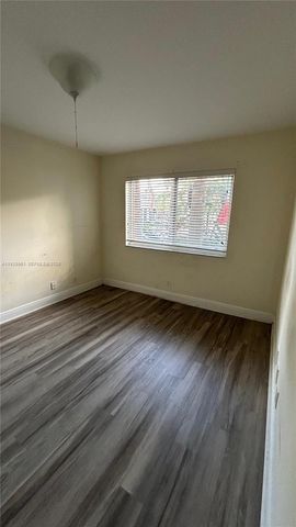 5686 Rock Island Rd 107, Tamarac, FL 33319