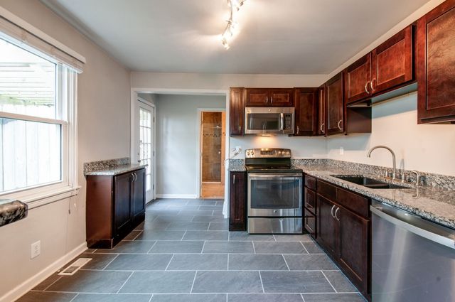 821 W McKennie Ave, Nashville, TN 37206