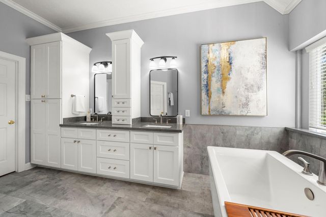 16013 Creek Hill Lane, Cypress, TX 77429