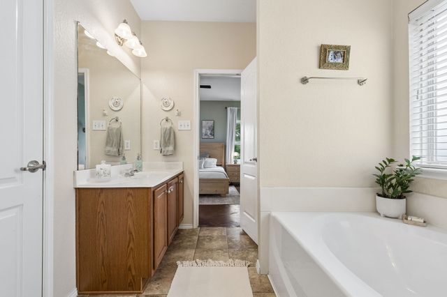 10980 Caldwell Lane, Fort Worth, TX 76179