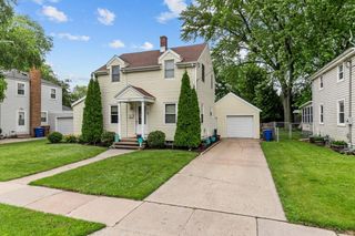 617 LONDON STREET, Menasha, WI 54952