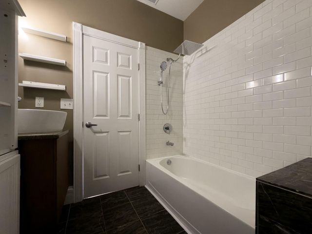 11 W 1st Avenue, B, Columbus, OH 43201